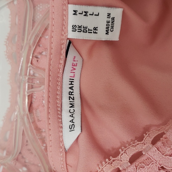 Beautiful Womens Isaac Mizrahi Live Cold Shoulder Lined Lace Top - Picture 5 of 10